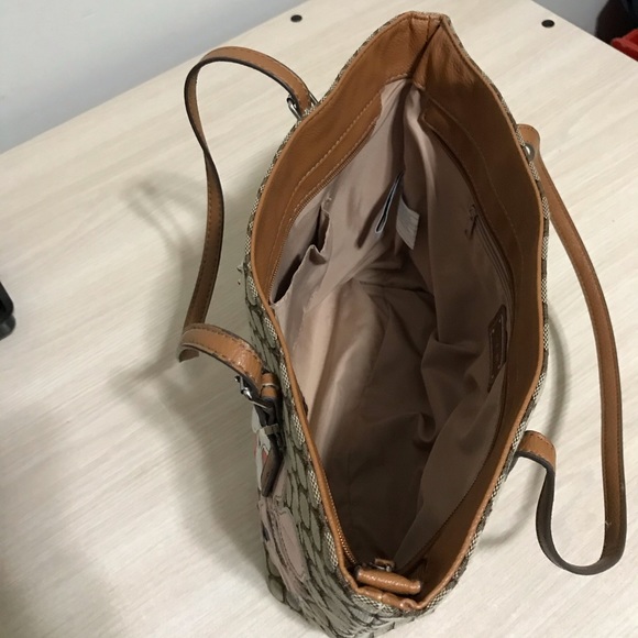 NINE WEST small tote 🌹 - Picture 10 of 15
